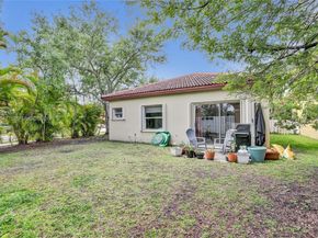 1201 NW 192nd Ln, Pembroke Pines FL 33029