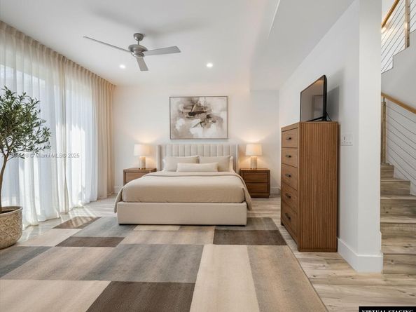 332 Balboa St, Hollywood FL 33019