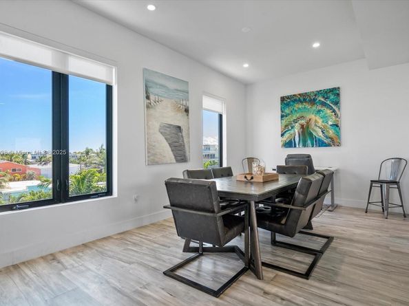 332 Balboa St, Hollywood FL 33019