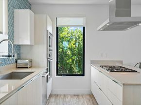 332 Balboa St, Hollywood FL 33019