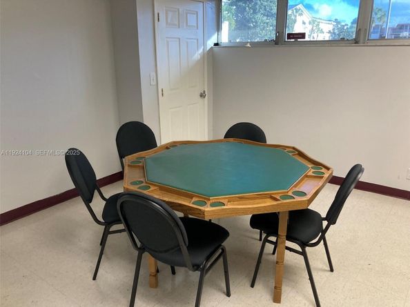 5300 Washington St N117, Hollywood FL 33021