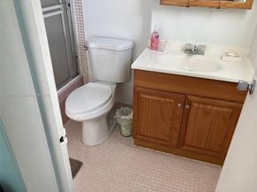 5300 Washington St N117, Hollywood FL 33021