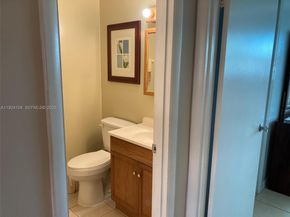 5300 Washington St N117, Hollywood FL 33021