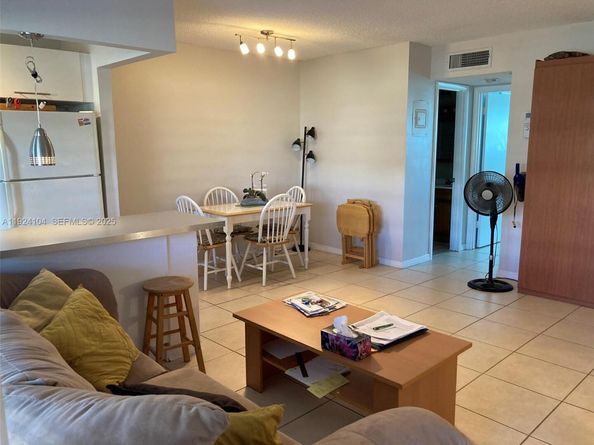 5300 Washington St N117, Hollywood FL 33021