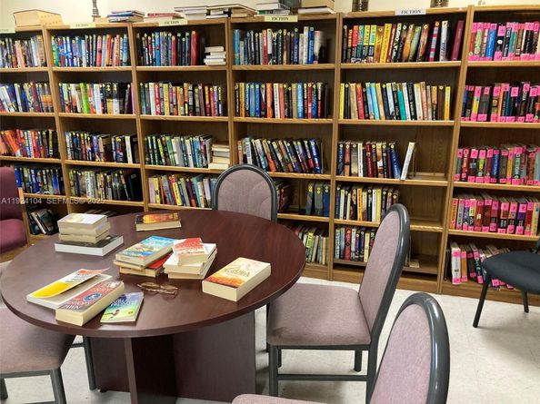 5300 Washington St N117, Hollywood FL 33021