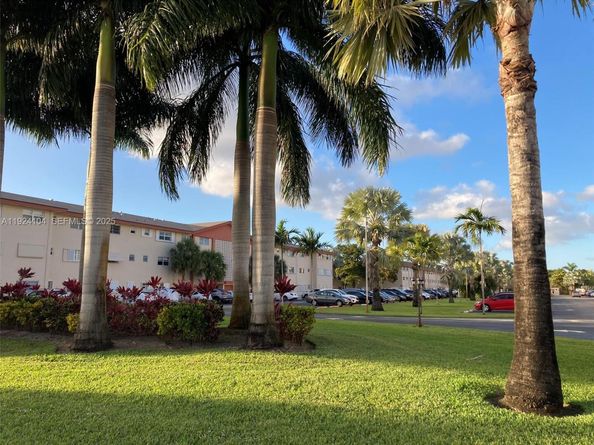 5300 Washington St N117, Hollywood FL 33021