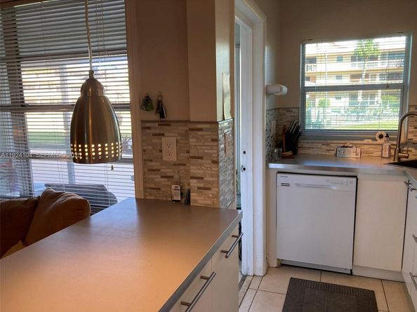 5300 Washington St N117, Hollywood FL 33021