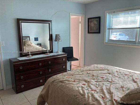 5300 Washington St N117, Hollywood FL 33021