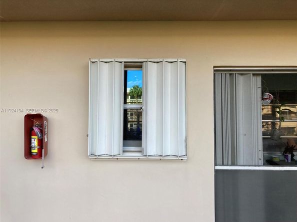 5300 Washington St N117, Hollywood FL 33021