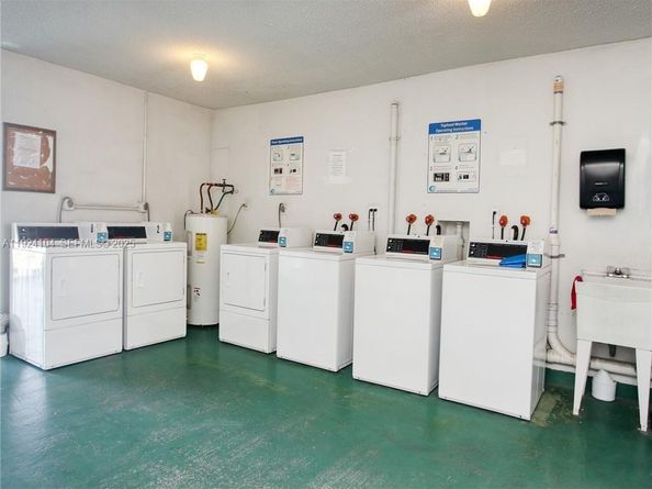 5300 Washington St N117, Hollywood FL 33021