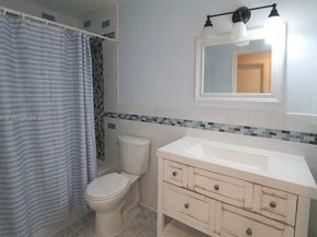 5524 Constant Spring Ter 213, Lauderhill FL 33319