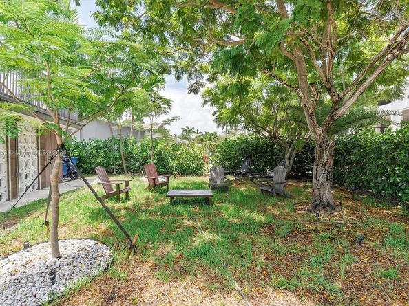 3375 NE 20th Ave, Oakland Park FL 33306