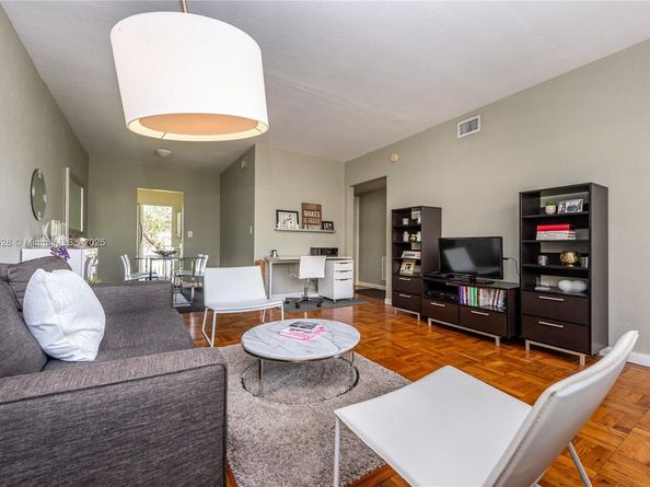 350 S Shore Dr 7, Miami Beach FL 33141
