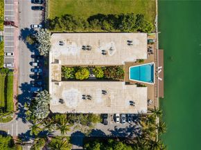 350 S Shore Dr 7, Miami Beach FL 33141