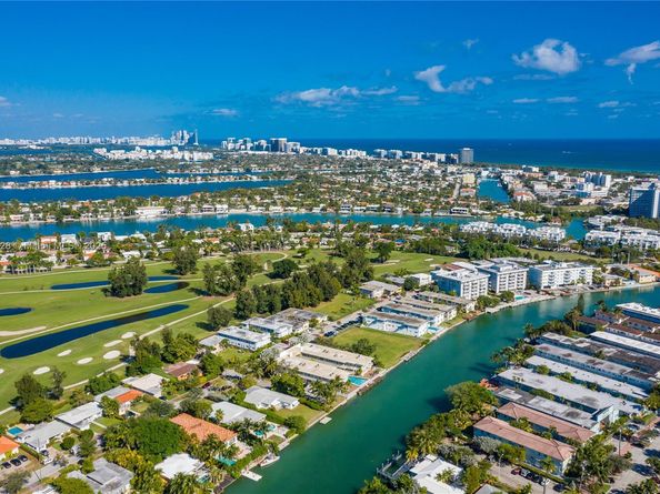 350 S Shore Dr 7, Miami Beach FL 33141