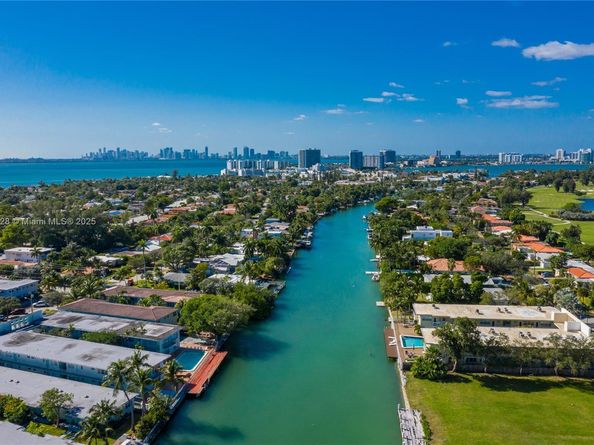 350 S Shore Dr 7, Miami Beach FL 33141