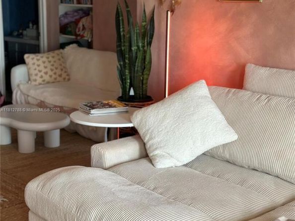 1130 11th St 6H, Miami Beach FL 33139