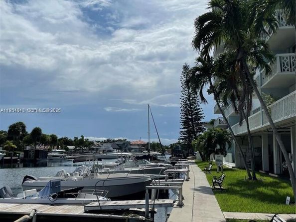 13155 Ixora Ct 901, North Miami FL 33181