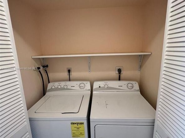 2605 NW 47th Ter 103, Lauderdale Lakes FL 33313