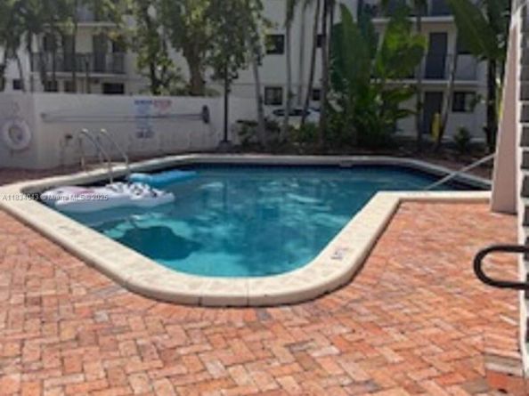 2930 Day Ave N104, Miami FL 33133