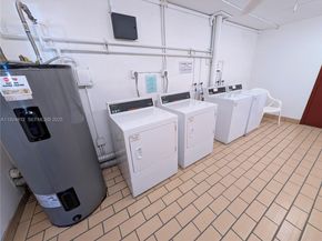 850 SW 133rd Ter 202B, Pembroke Pines FL 33027