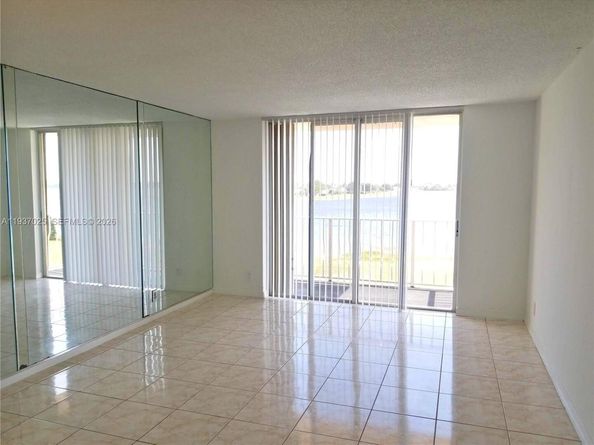 480 Executive Center Dr 3C, West Palm Beach FL 33401
