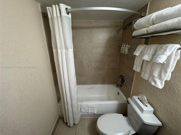 19201 Collins Ave 1108, Sunny Isles Beach FL 33160
