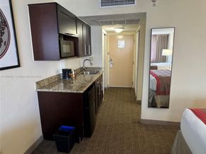 19201 Collins Ave 1108, Sunny Isles Beach FL 33160