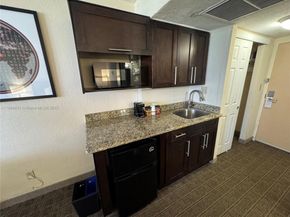 19201 Collins Ave 1108, Sunny Isles Beach FL 33160