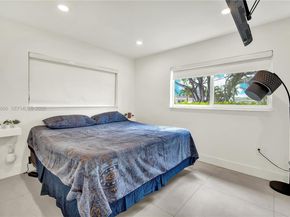 21015 NE 19th Ct, Miami FL 33179