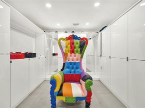 21015 NE 19th Ct, Miami FL 33179