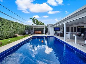 21015 NE 19th Ct, Miami FL 33179