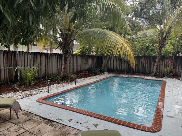 14129 SW 161st Ct, Miami FL 33196