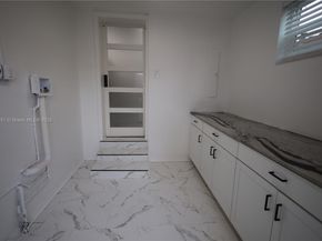 3955 SW 69th Ave, Miami FL 33155