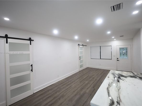 3955 SW 69th Ave, Miami FL 33155