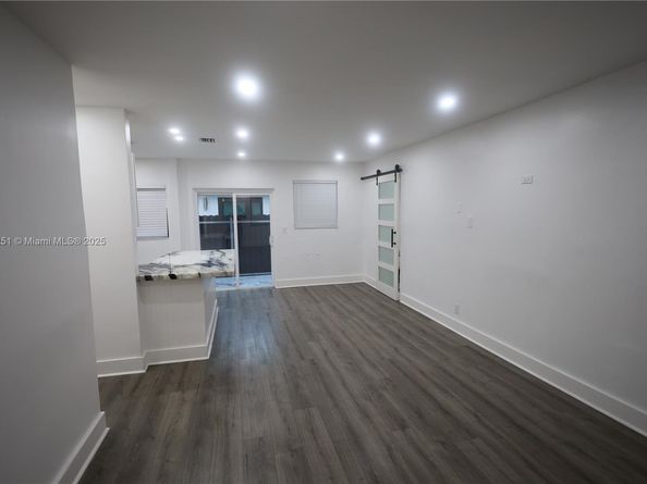 3955 SW 69th Ave, Miami FL 33155