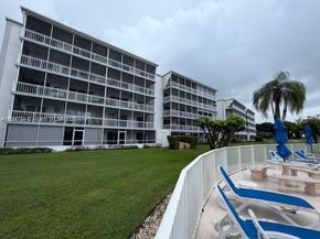 250 John F Kennedy Dr 303, Atlantis FL 33462