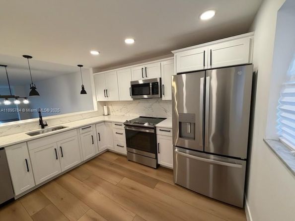 250 John F Kennedy Dr 303, Atlantis FL 33462