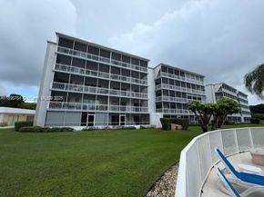 250 John F Kennedy Dr 303, Atlantis FL 33462