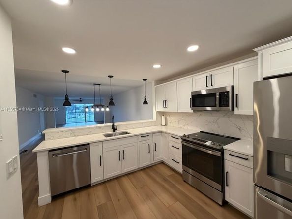 250 John F Kennedy Dr 303, Atlantis FL 33462