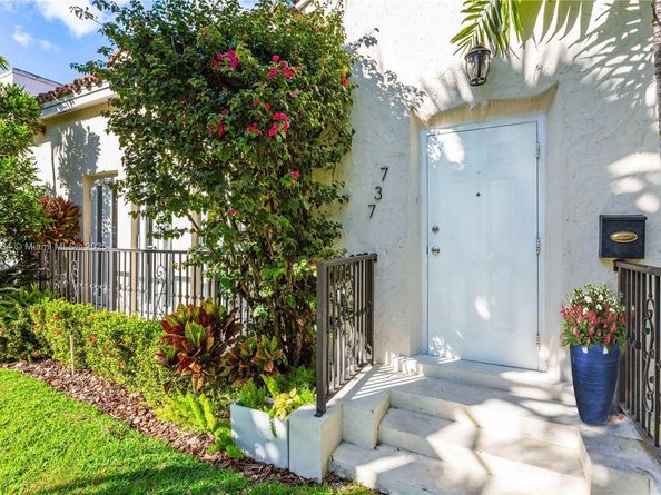 737 Alhambra Cir, Coral Gables FL 33134