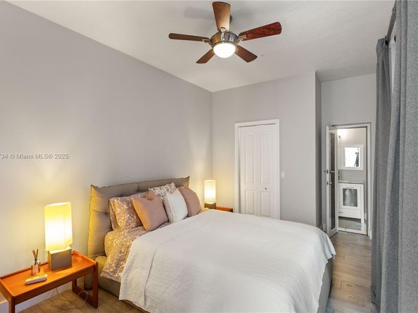737 Alhambra Cir, Coral Gables FL 33134