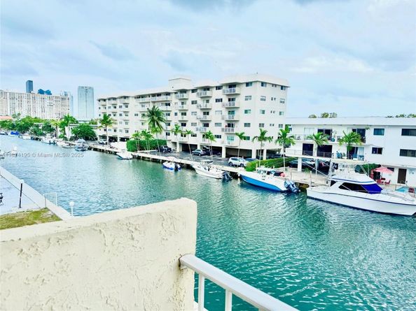 3522 NE 171st St 303, North Miami Beach FL 33160