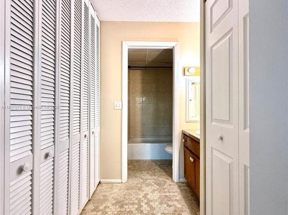 3760 Inverrary Dr 3D, Lauderhill FL 33319