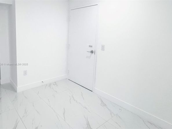 700 NE 24 th 5507, Miami FL 33137