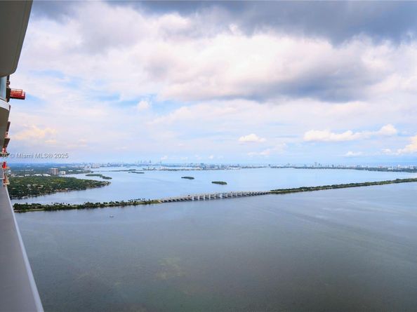 700 NE 24 th 5507, Miami FL 33137