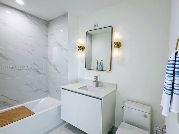 700 NE 24 th 5507, Miami FL 33137