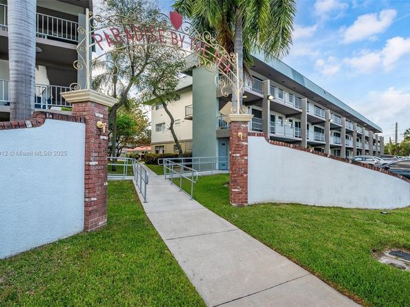 250 Layne Blvd 312, Hallandale Beach FL 33009