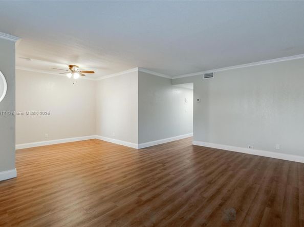 250 Layne Blvd 312, Hallandale Beach FL 33009