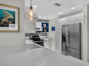 21150 Jib Ct J11, Aventura FL 33180